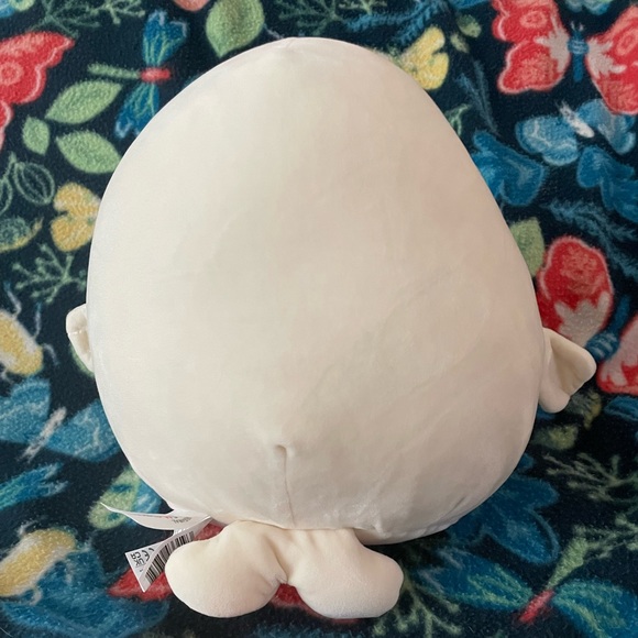 LUCILLE the 8” seal squishmallow - Picture 3 of 4